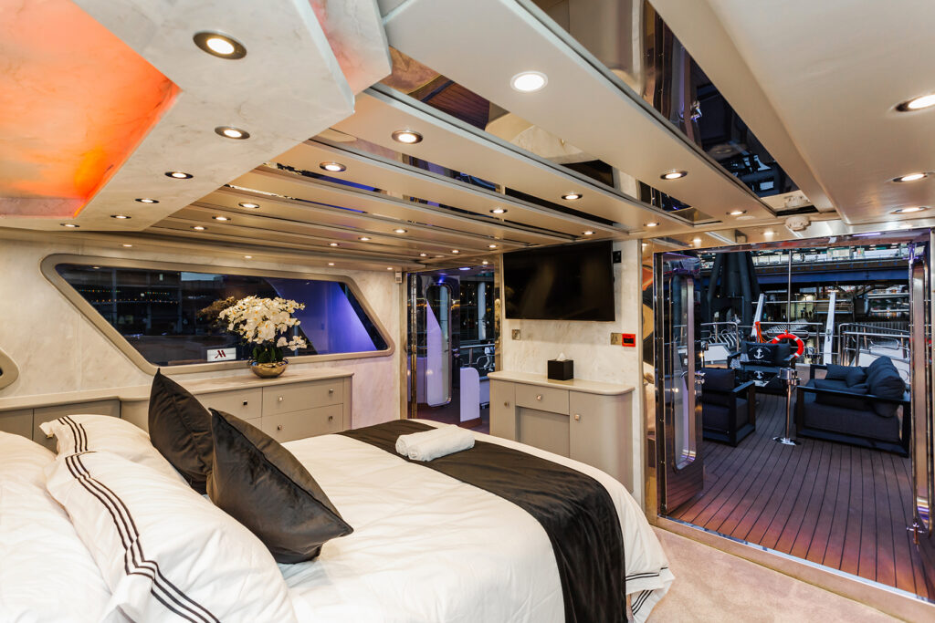 the-canary-yacht-events-and-hire-interior